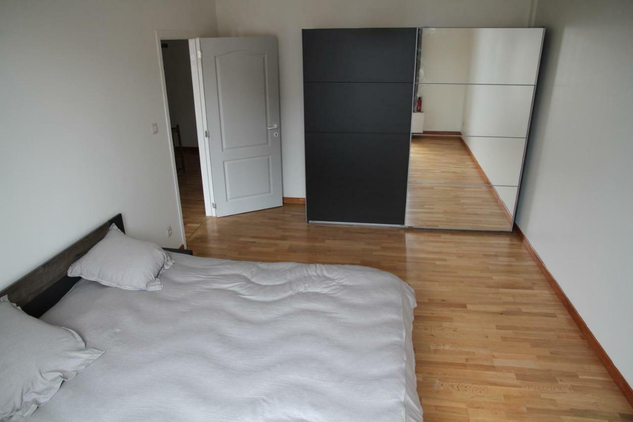 Appartement Courcelles エクステリア 写真